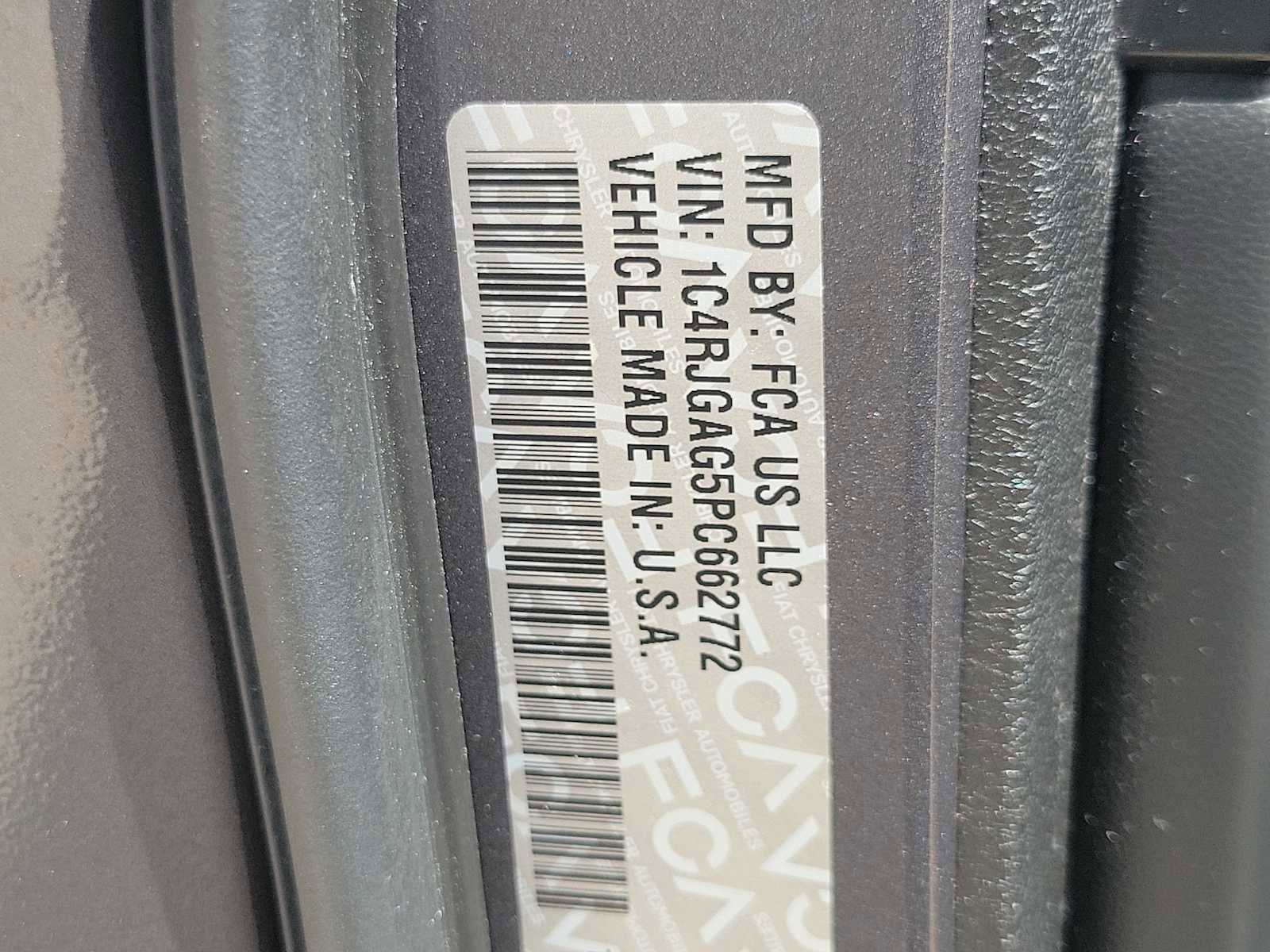 Used 2023 Jeep Grand Cherokee Altitude image 17