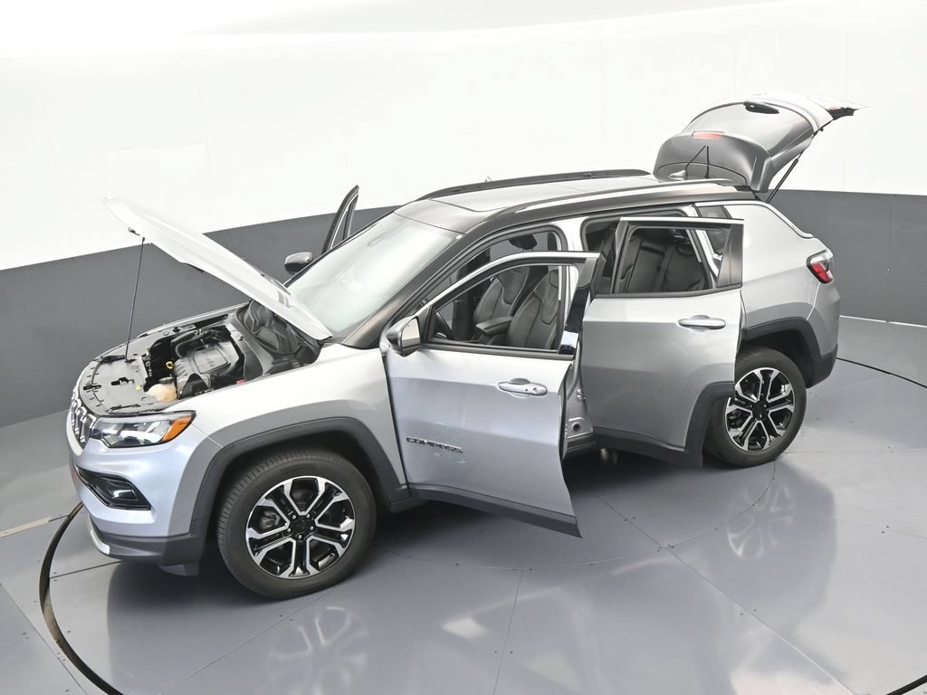 Used 2022 Jeep Compass Limited w/ Sun and Sound Group AWD/4WD image 62