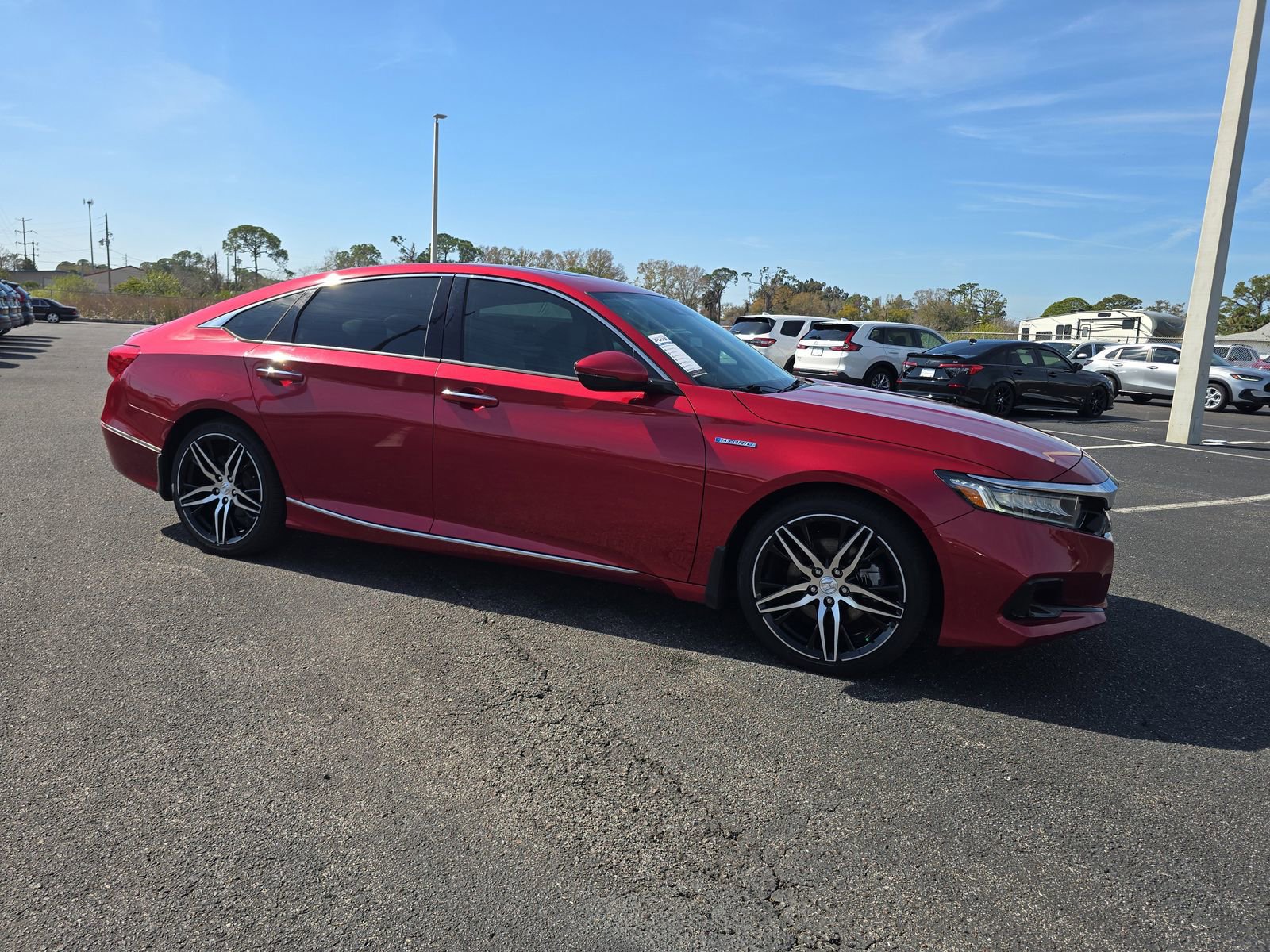 Used 2022 Honda Accord Touring image 2