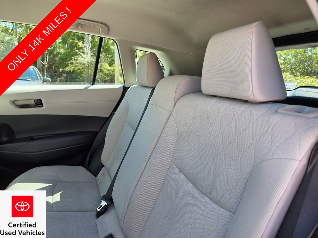 Used 2025 Toyota Corolla Cross L image 21