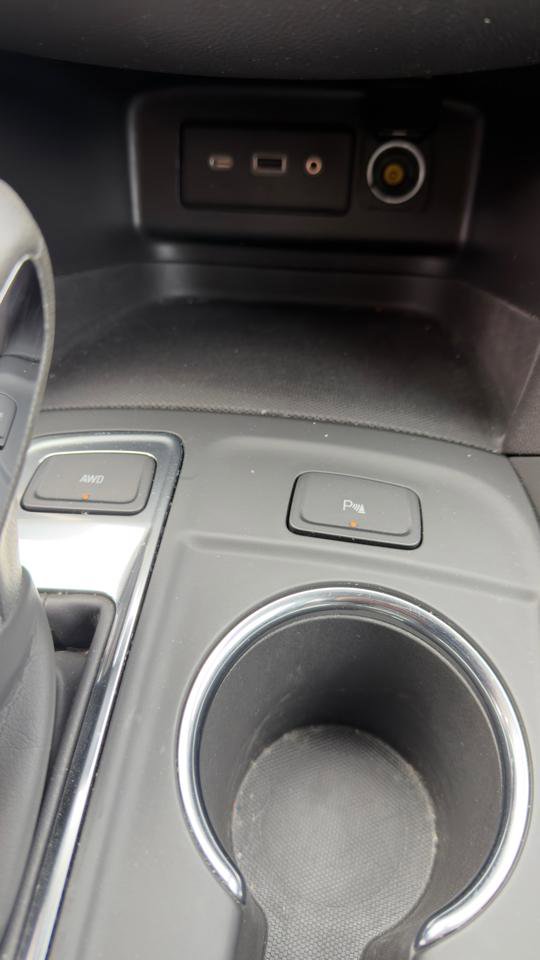 Used 2023 Chevrolet Equinox LT w/ Driver Convenience Package image 22