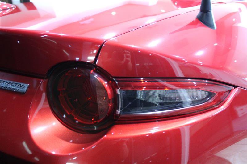 Used 2016 MAZDA MX-5 Miata Grand Touring RWD image 11