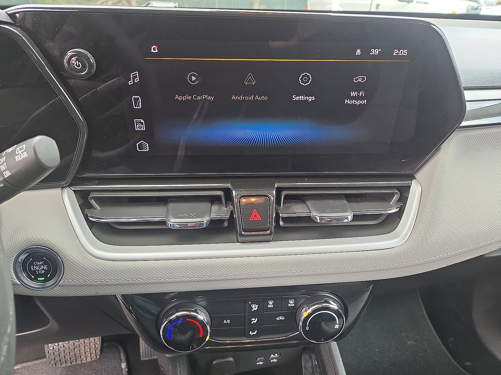 Used 2025 Chevrolet TrailBlazer LT image 25