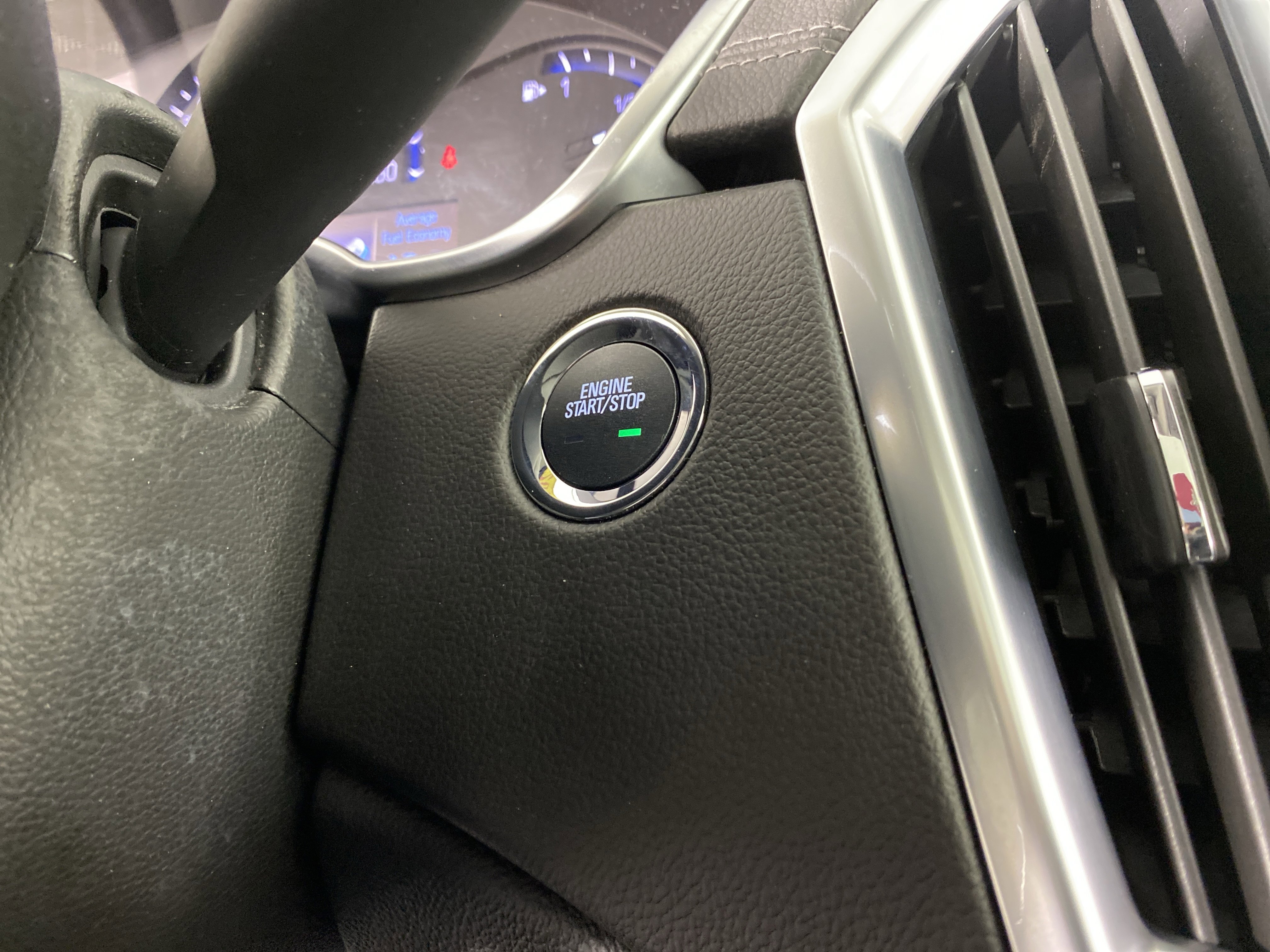 Used 2016 Cadillac SRX Luxury image 36