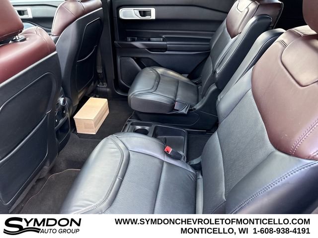 Used 2020 Ford Explorer Platinum w/ Premium Technology Package image 16