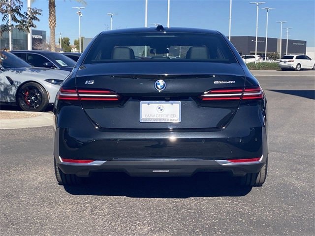 Certified 2025 BMW i5 eDrive40i w/ Premium Package image 8