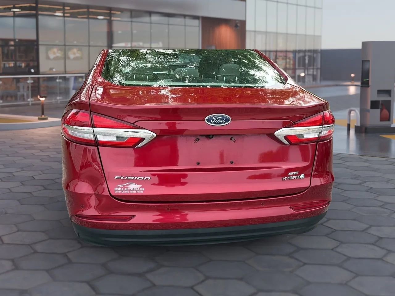 Used 2019 Ford Fusion SE image 9