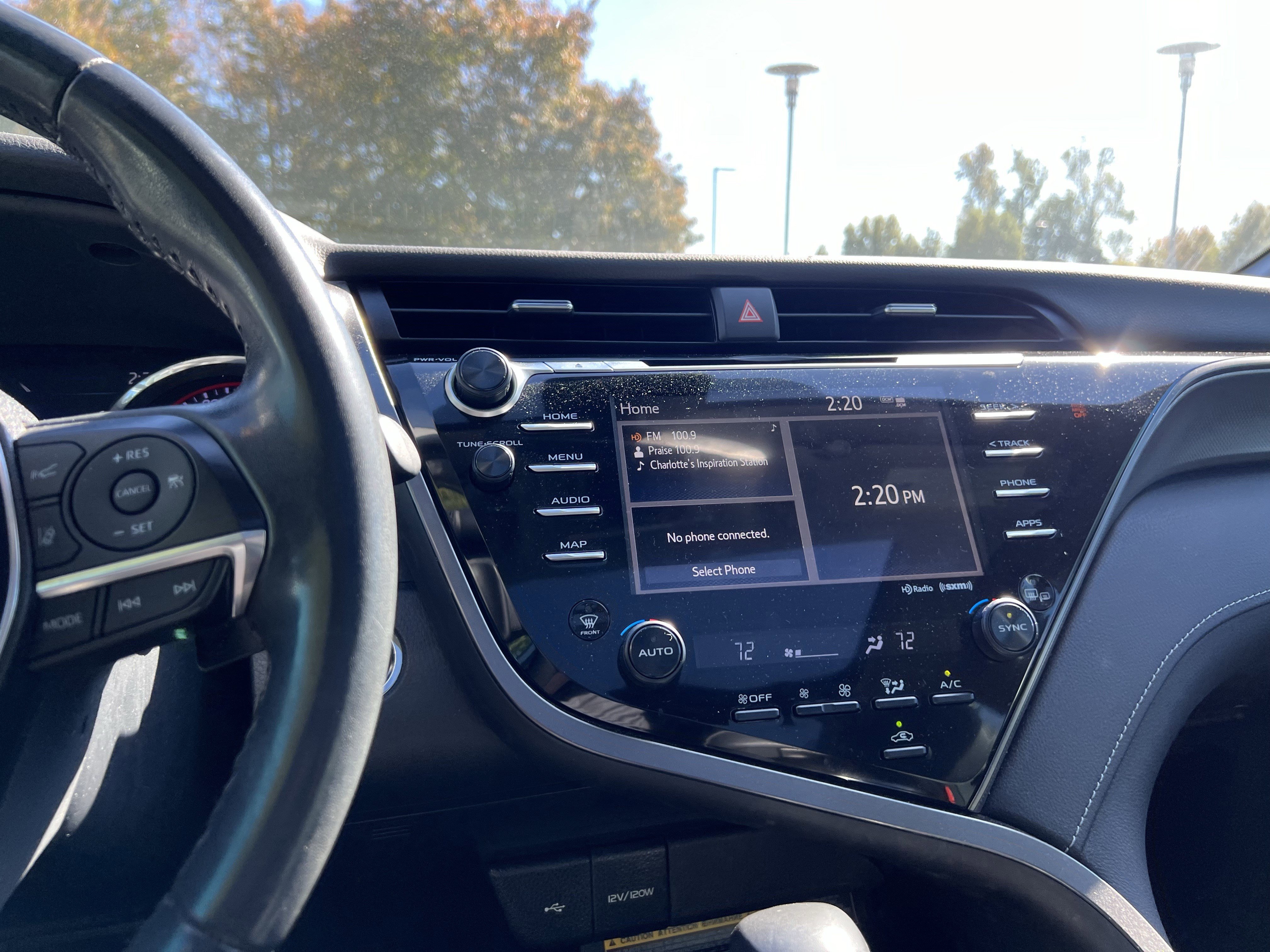 Used 2020 Toyota Camry XSE image 31