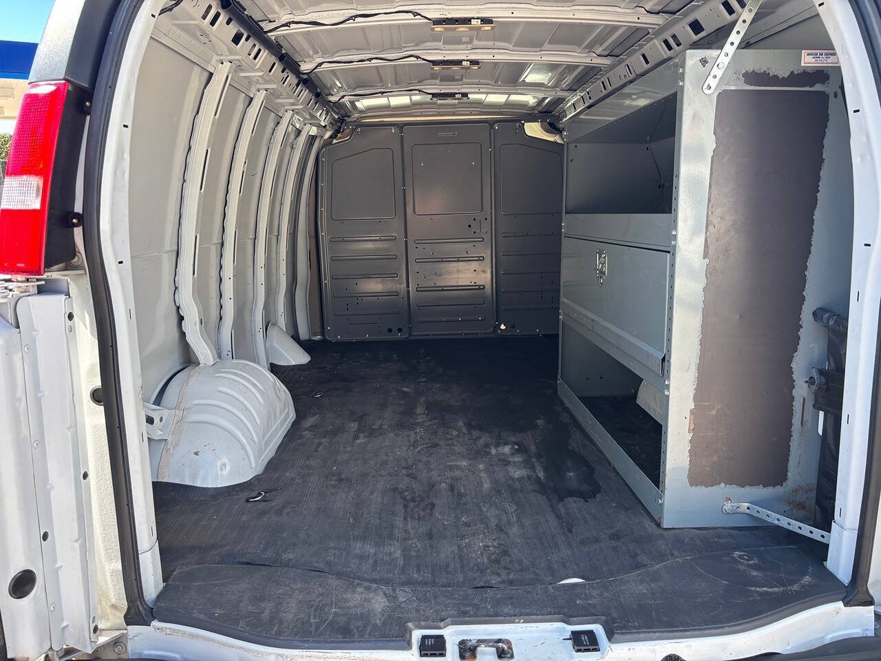 Used 2019 Chevrolet Express 2500 w/ Driver Convenience Package RWD image 13