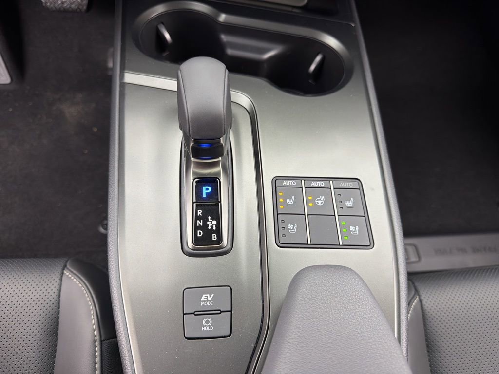 New 2026 Lexus UX 300h AWD image 12