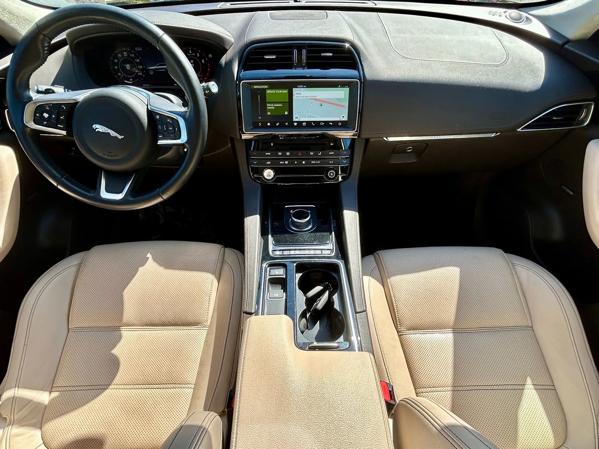 Used 2020 Jaguar F-PACE Prestige image 20