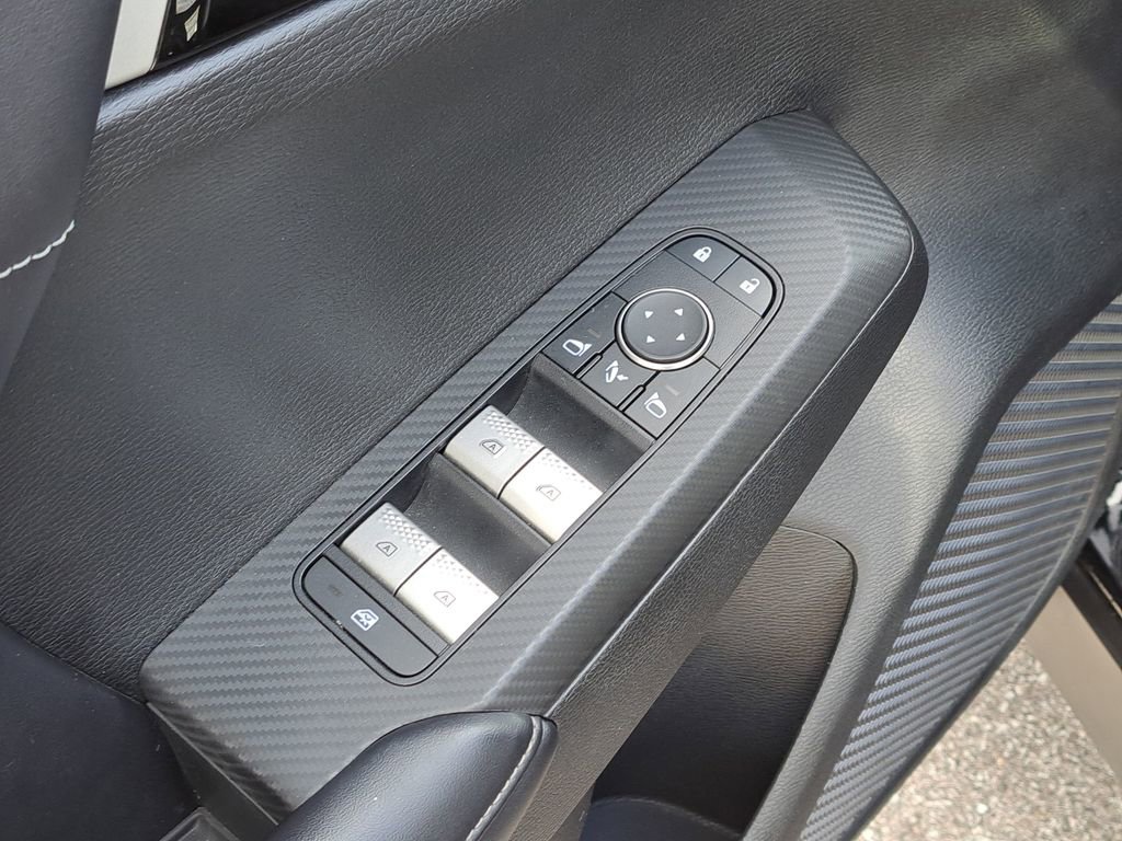 Used 2024 Mitsubishi Outlander SE image 25