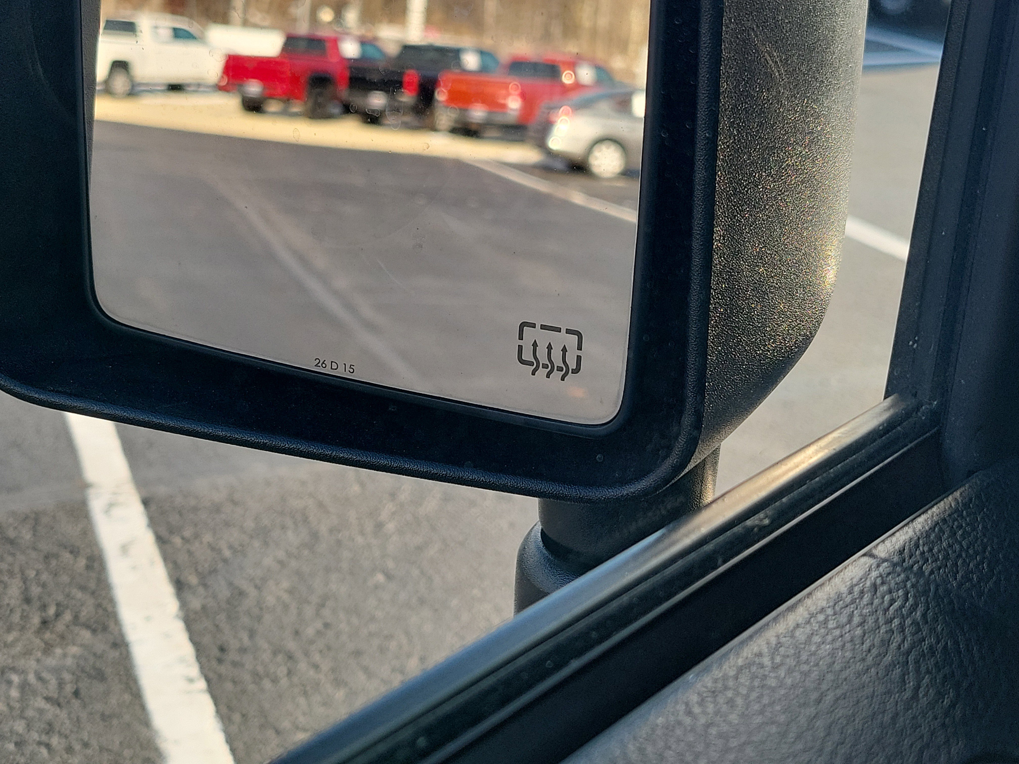 Used 2015 Jeep Wrangler Unlimited Sahara w/ Connectivity Group image 29