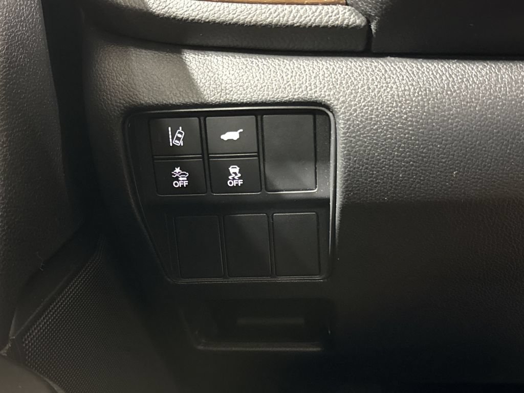 Used 2017 Honda CR-V Touring image 19