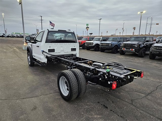 New 2025 Ford F550 4x4 Regular Cab Super Duty image 4