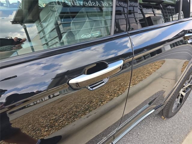 Used 2022 Jeep Grand Cherokee Summit AWD/4WD image 13
