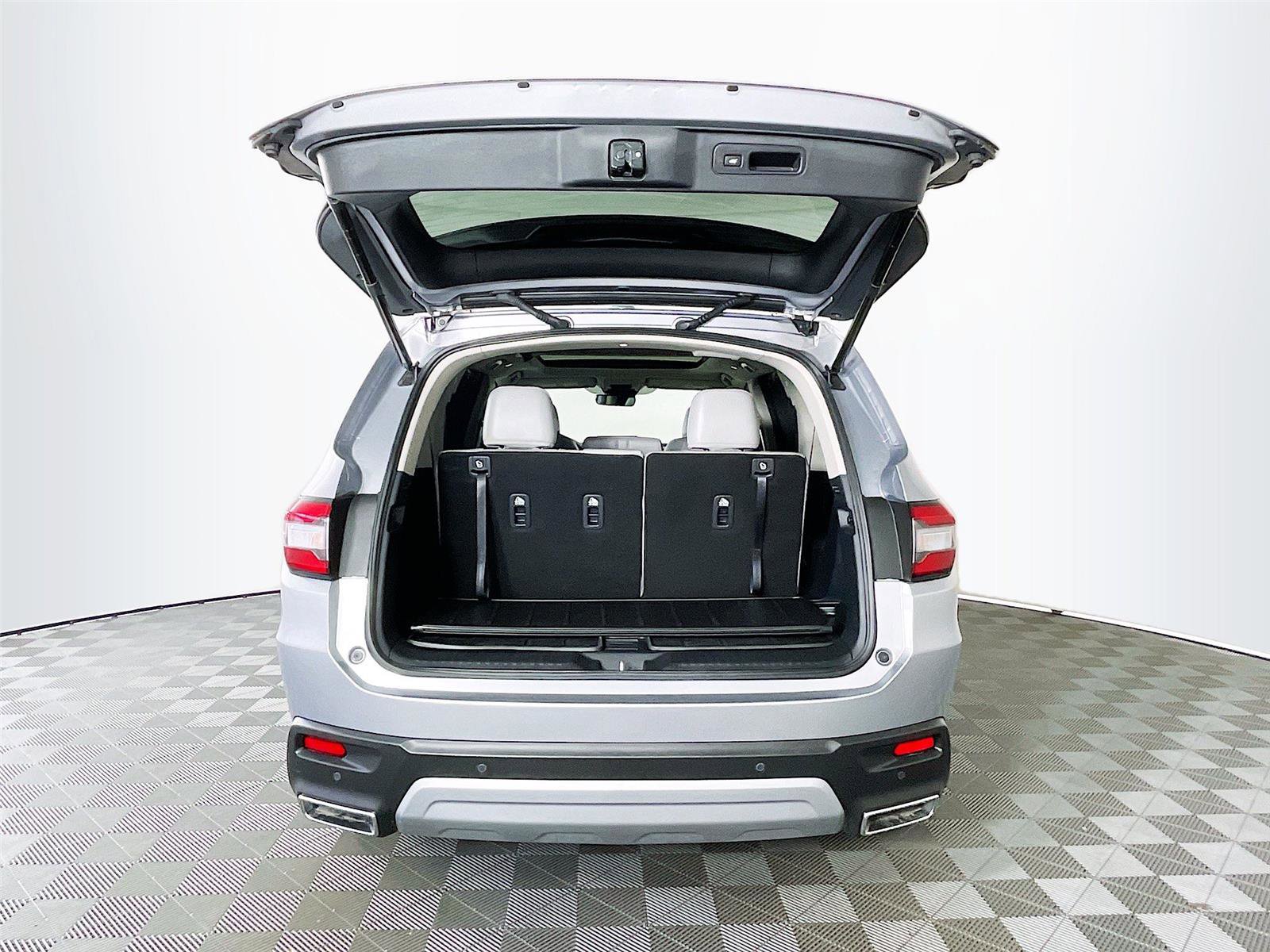 Used 2025 Honda Pilot Touring image 33