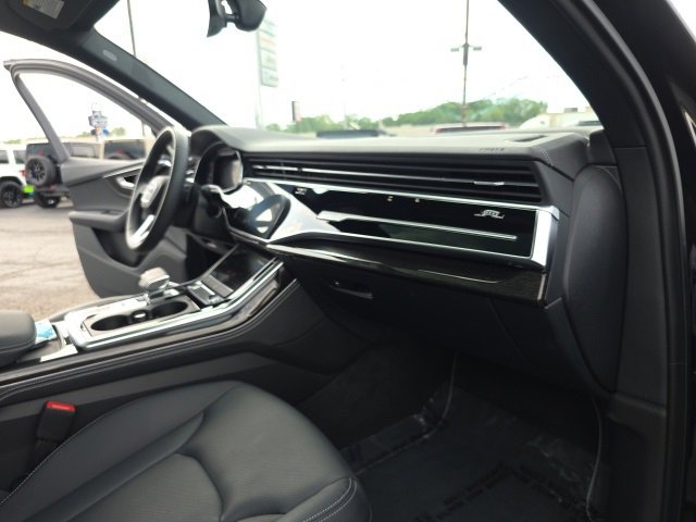 Used 2025 Audi Q7 3.0T Premium Plus w/ Premium Plus Package image 44