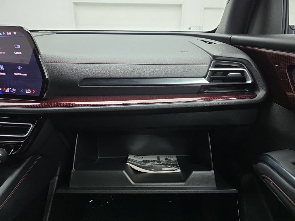 Used 2026 Chevrolet Traverse RS AWD/4WD image 51