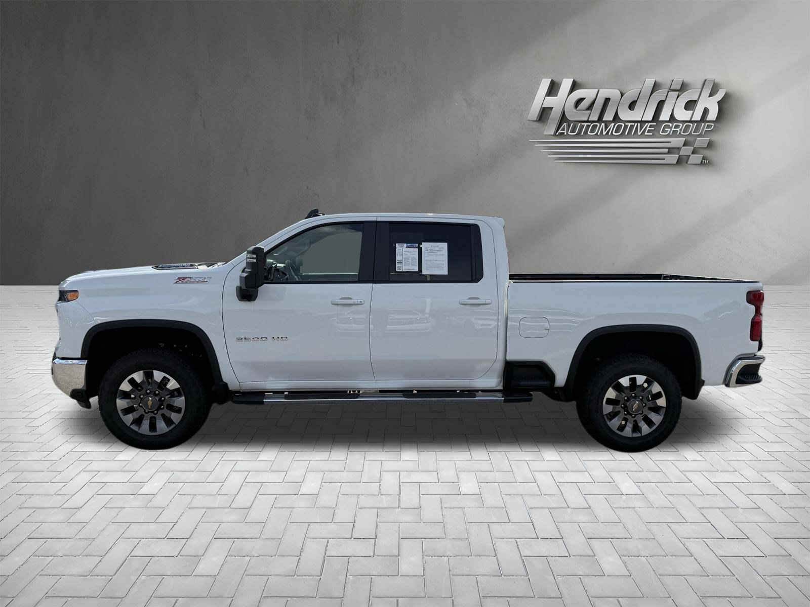 Used 2026 Chevrolet Silverado 2500 LT w/ Safety Package AWD/4WD image 7