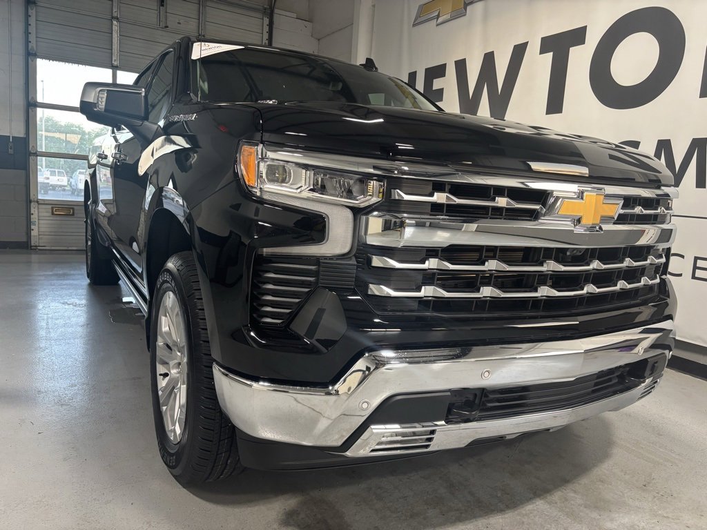 New 2025 Chevrolet Silverado 1500 LTZ w/ Technology Package image 38
