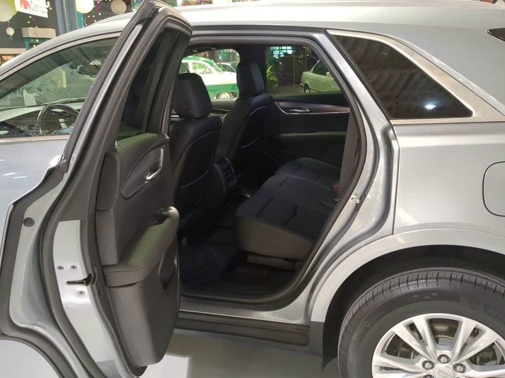Used 2023 Cadillac XT5 Luxury AWD/4WD image 13