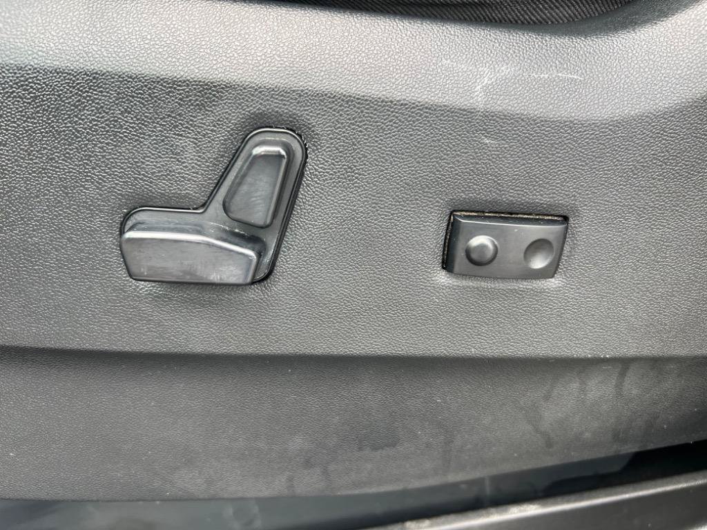 Used 2020 Dodge Grand Caravan SXT FWD image 18