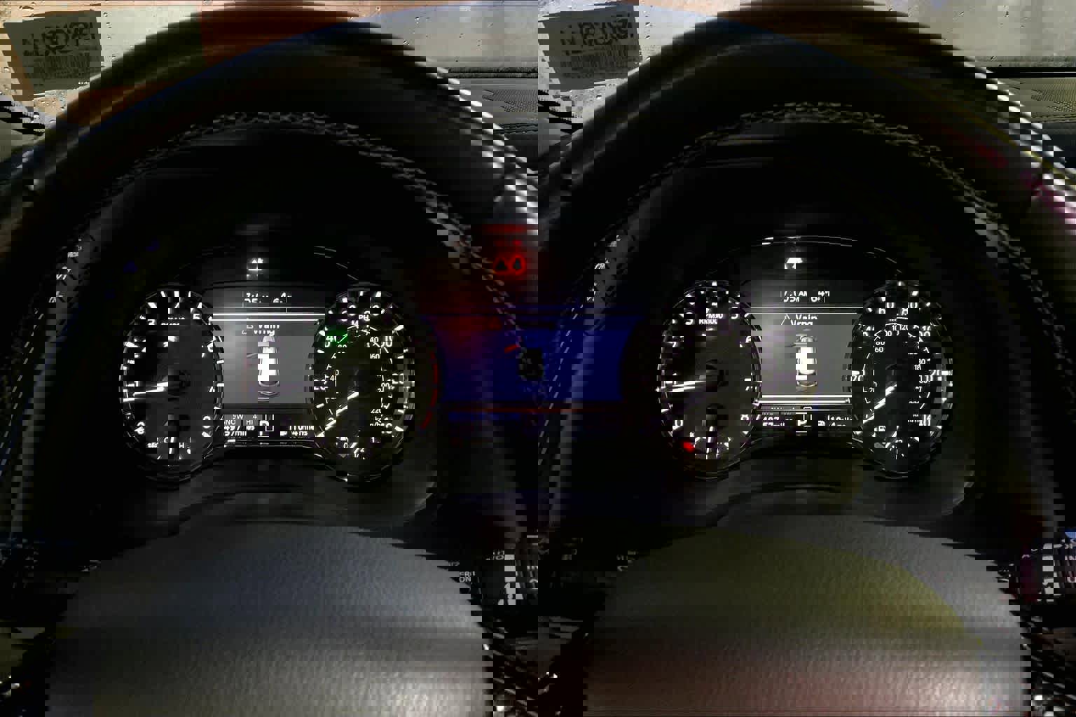 Used 2023 INFINITI QX80 Premium Select w/ Cargo Package image 25