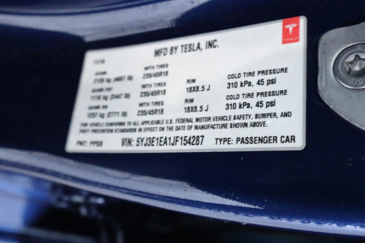 Used 2018 Tesla Model 3 Mid Range RWD image 39