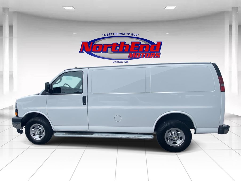 Used 2023 Chevrolet Express 2500 w/ Driver Convenience Package image 4
