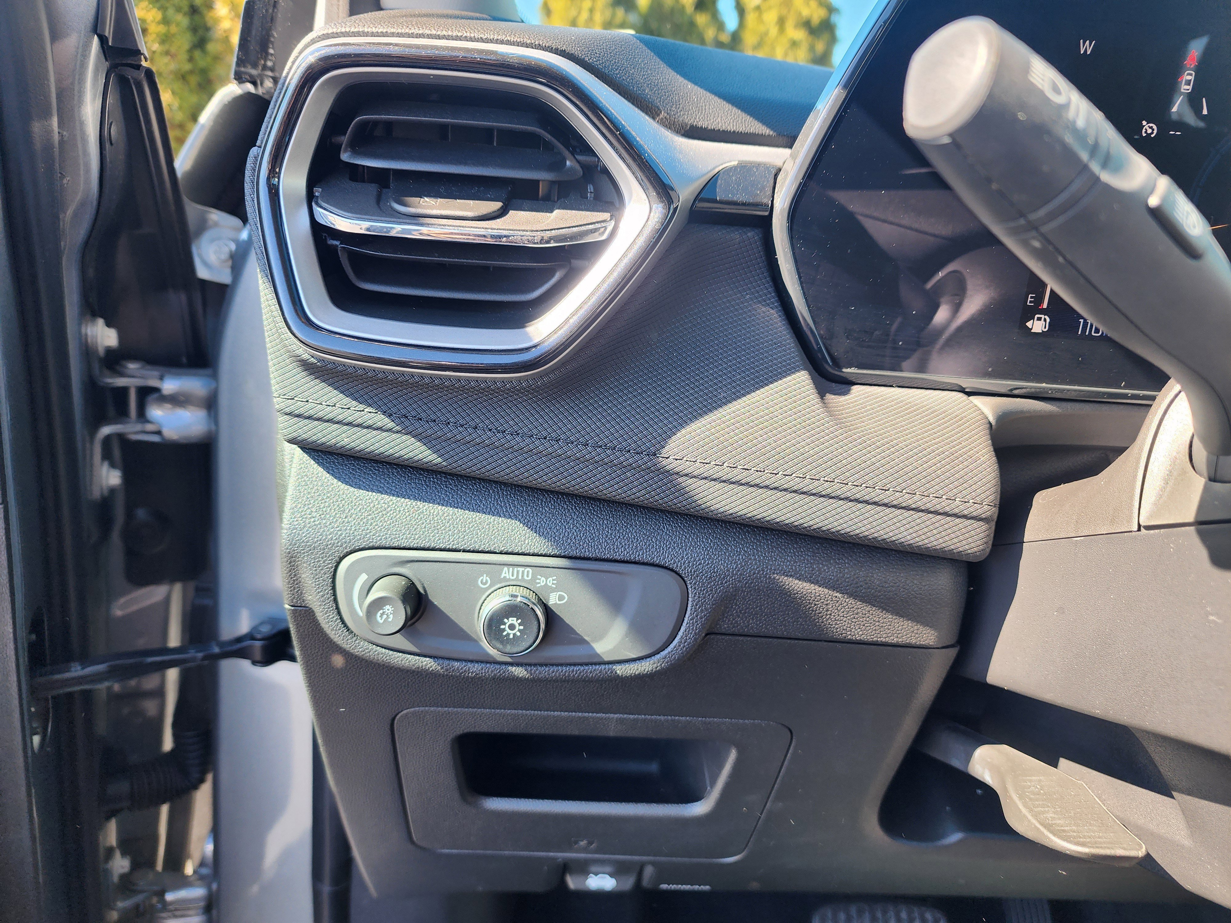 Used 2024 Chevrolet TrailBlazer LS image 24