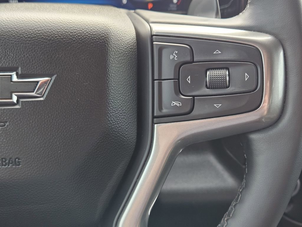 Used 2025 Chevrolet Silverado 1500 LT Trail Boss w/ Convenience Package II AWD/4WD image 34