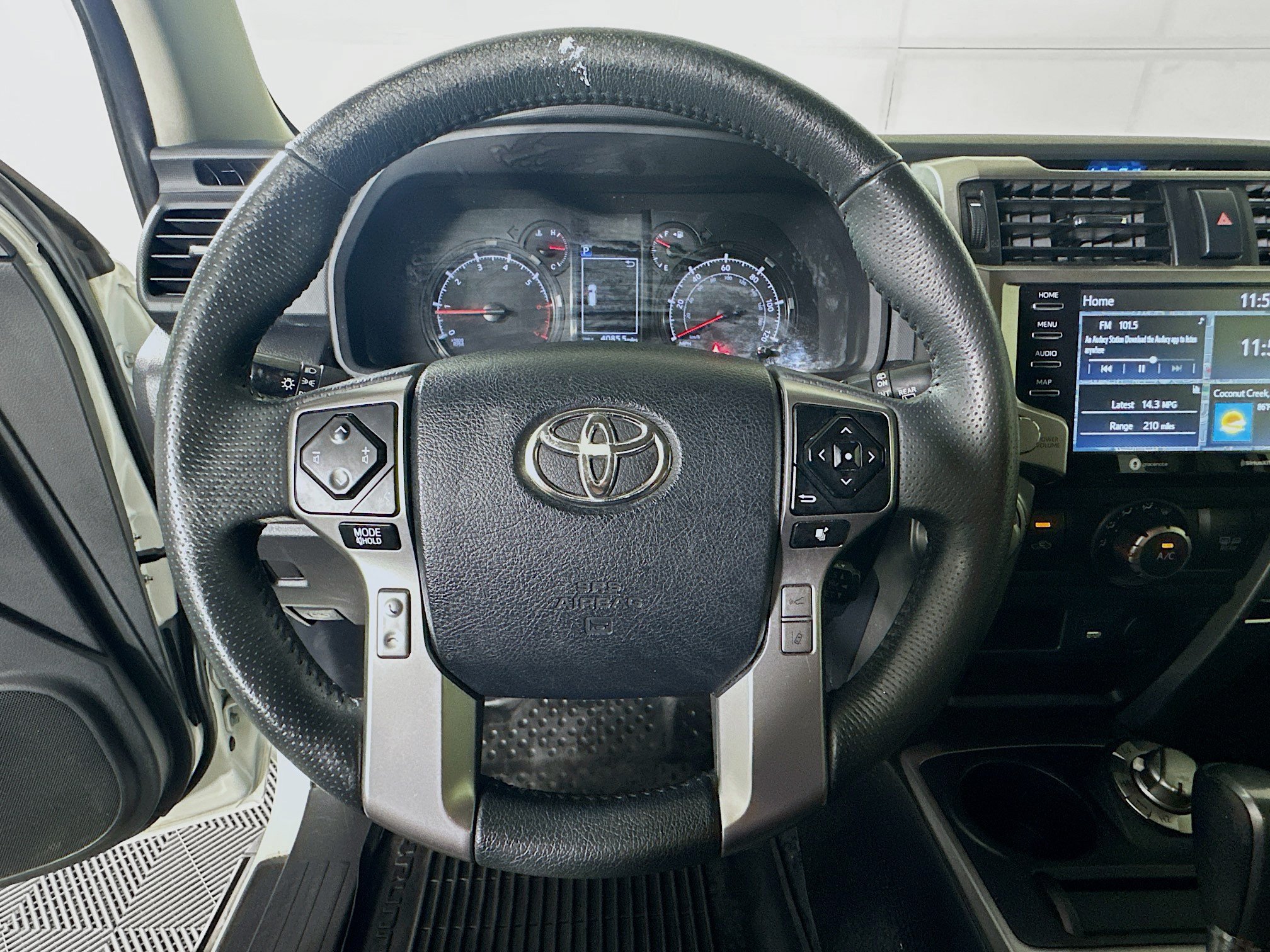 Used 2021 Toyota 4Runner SR5 Premium AWD/4WD image 15