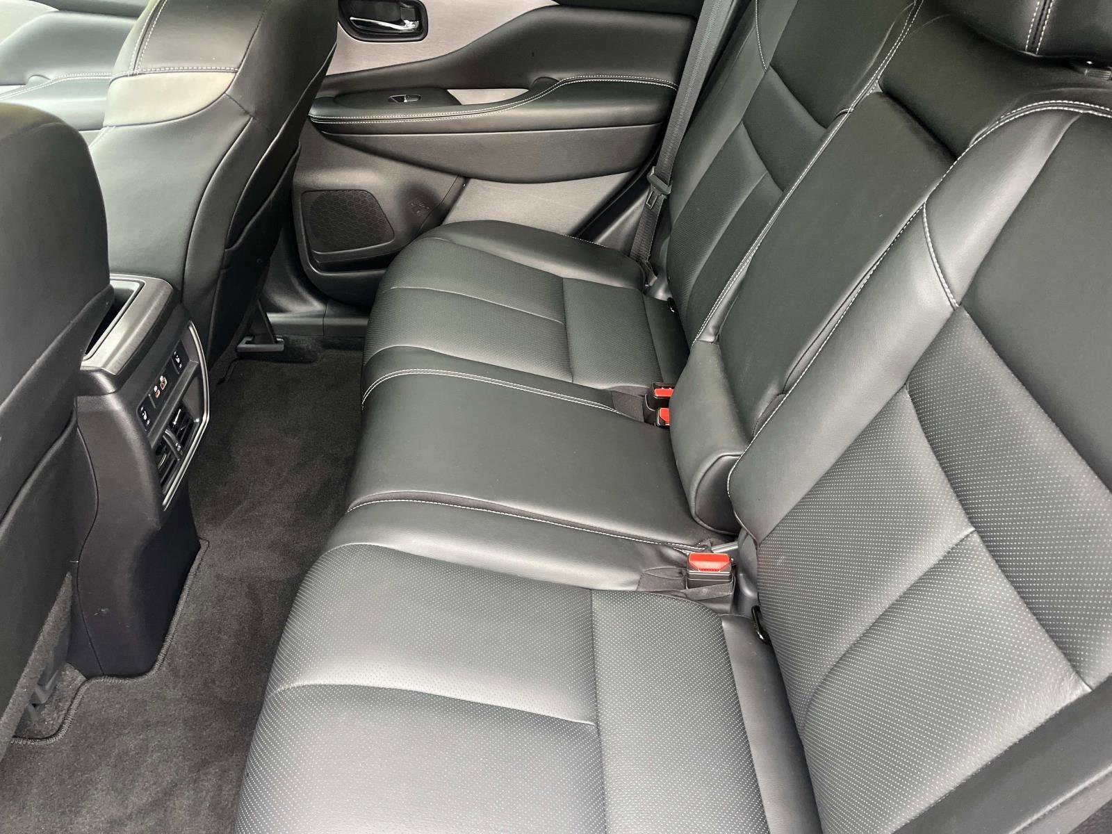 Used 2024 Nissan Murano SL image 13