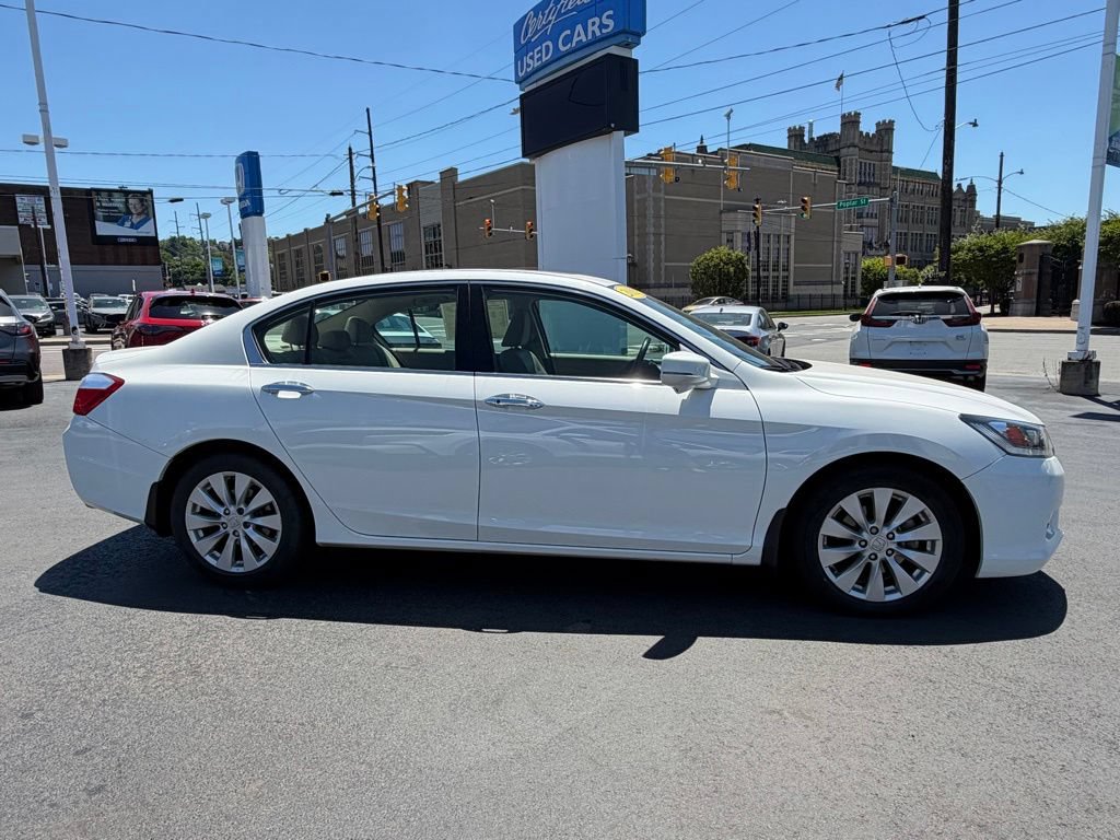 Used 2015 Honda Accord Touring image 33