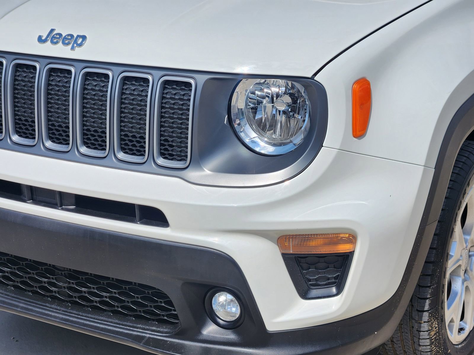Used 2023 Jeep Renegade Limited AWD/4WD image 9