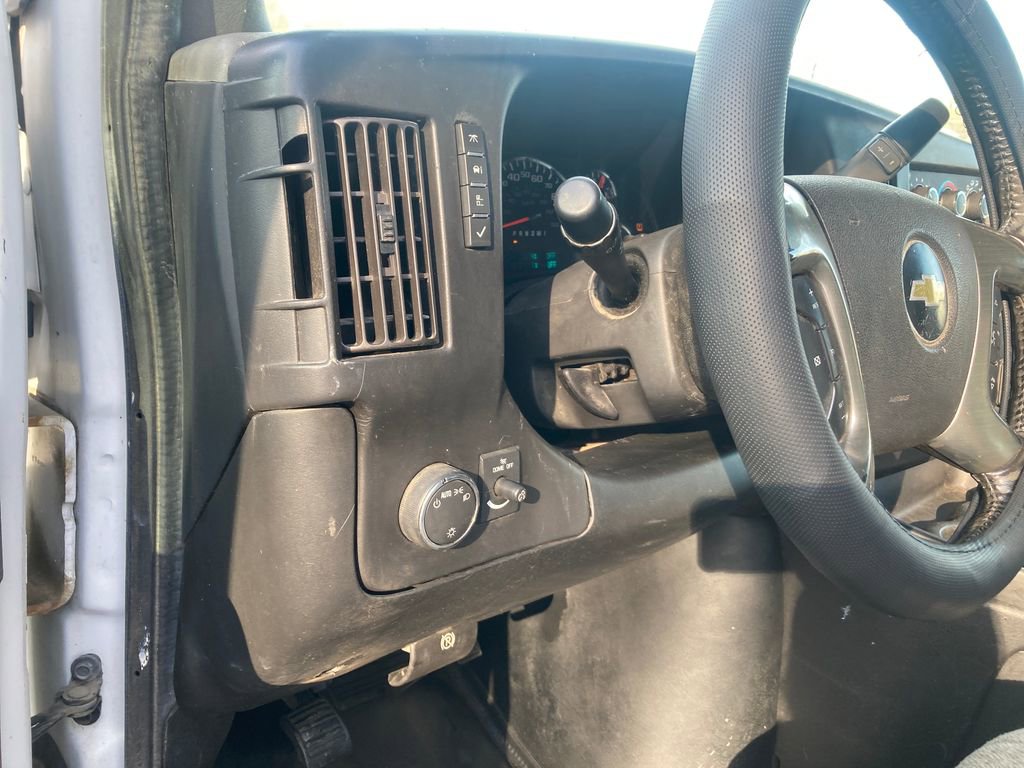 Used 2018 Chevrolet Express 2500 w/ Driver Convenience Package image 17