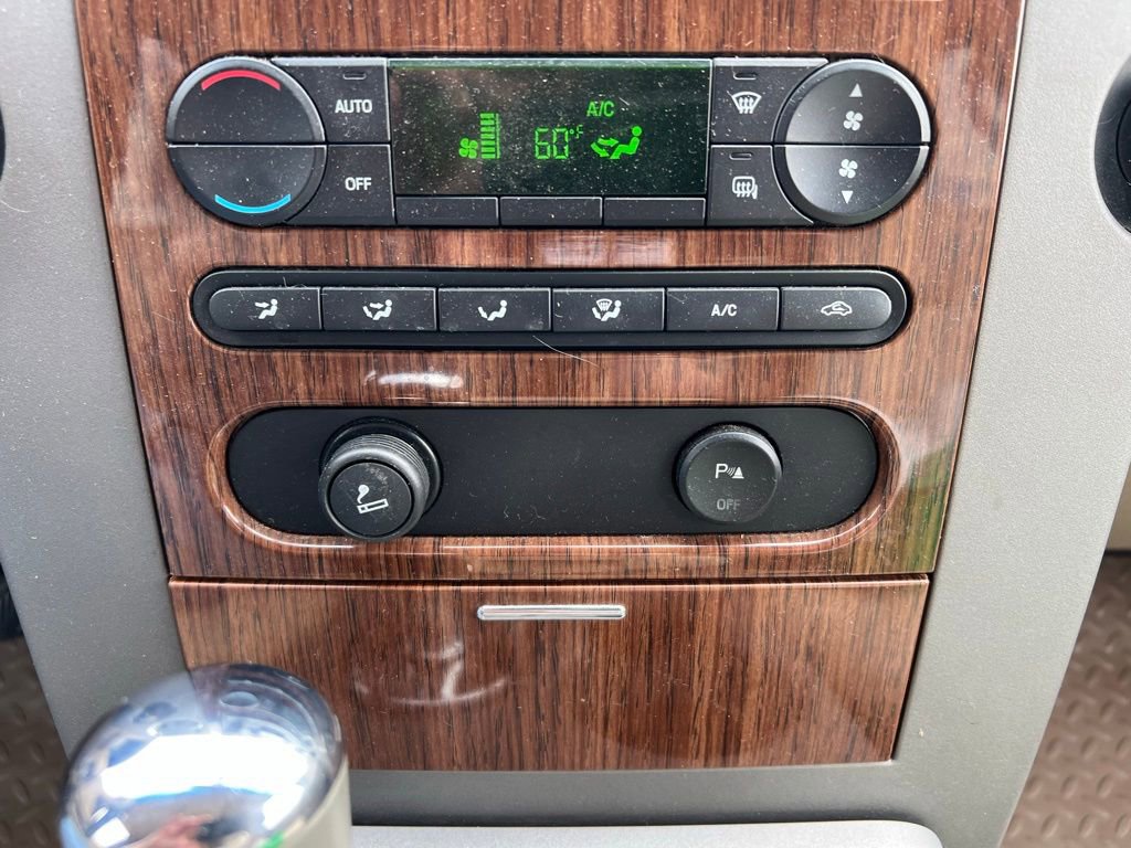 Used 2004 Ford F150 Lariat image 27