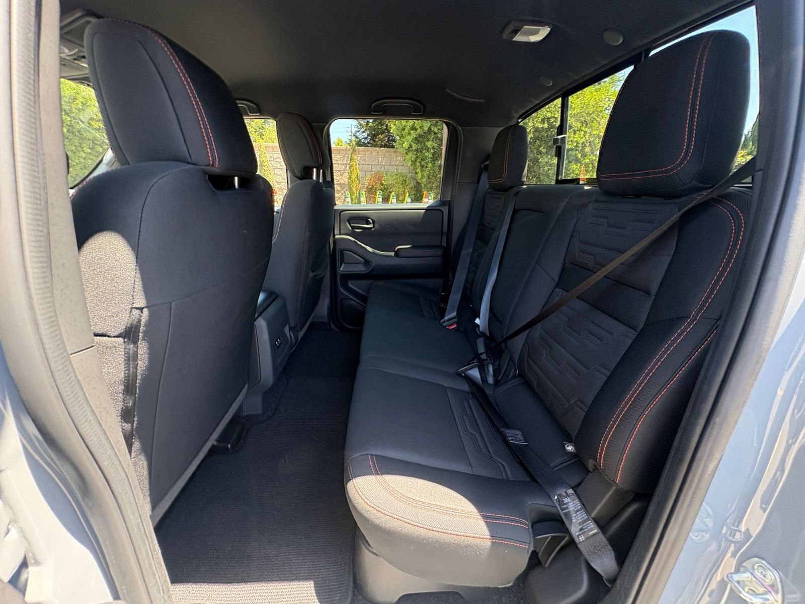 Used 2026 Nissan Frontier PRO-4X AWD/4WD image 25