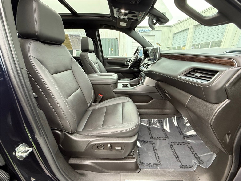 Used 2022 Chevrolet Tahoe LT w/ Luxury Package image 28