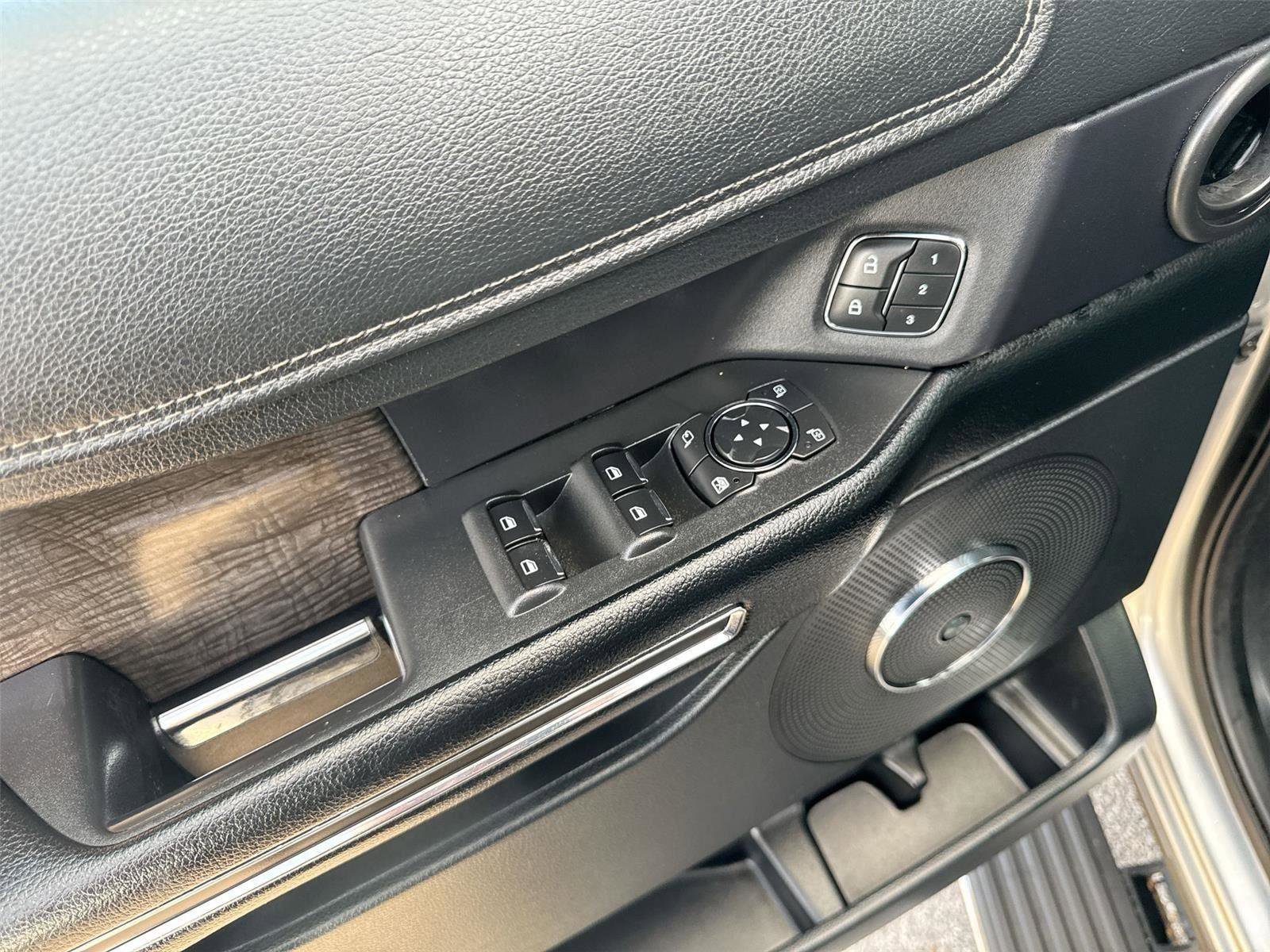 Certified 2021 Ford Expedition Max Limited RWD image 15