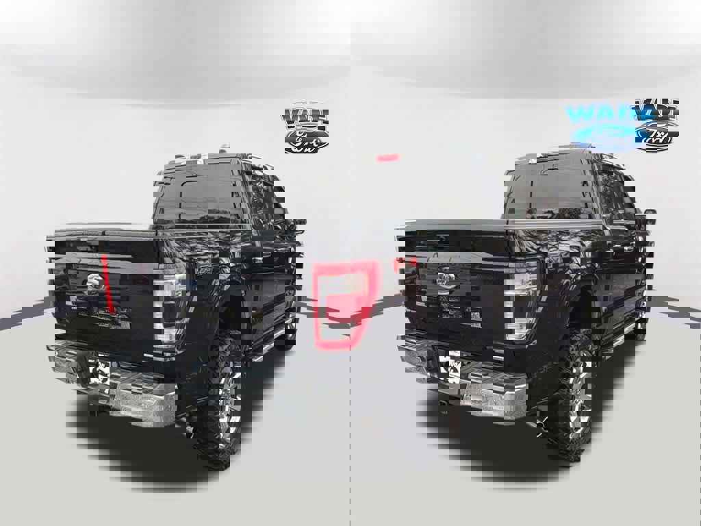 Used 2023 Ford F150 Lariat w/ Trailer Tow Package image 5