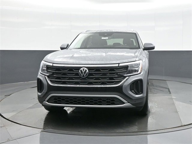 New 2026 Volkswagen Atlas Cross Sport SE image 2
