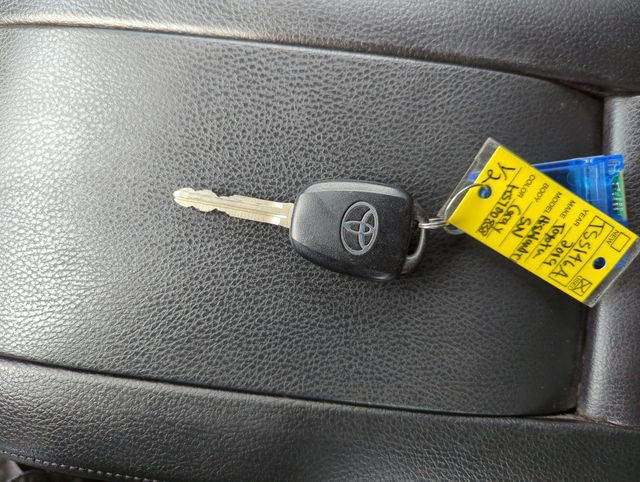 Used 2019 Toyota Highlander LE AWD/4WD image 32
