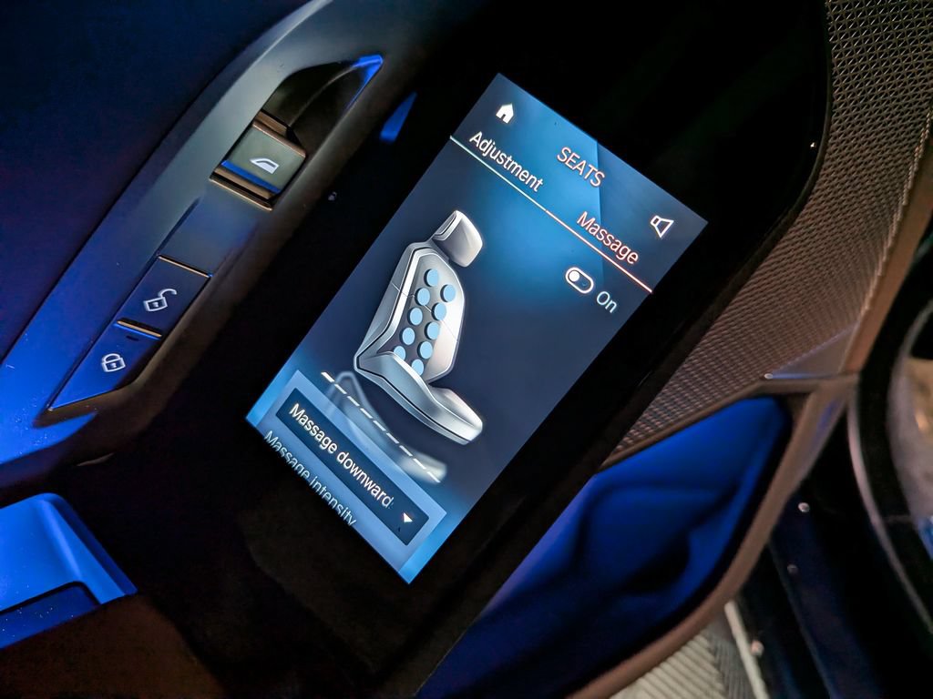 New 2026 BMW i7 xDrive60 AWD/4WD image 36