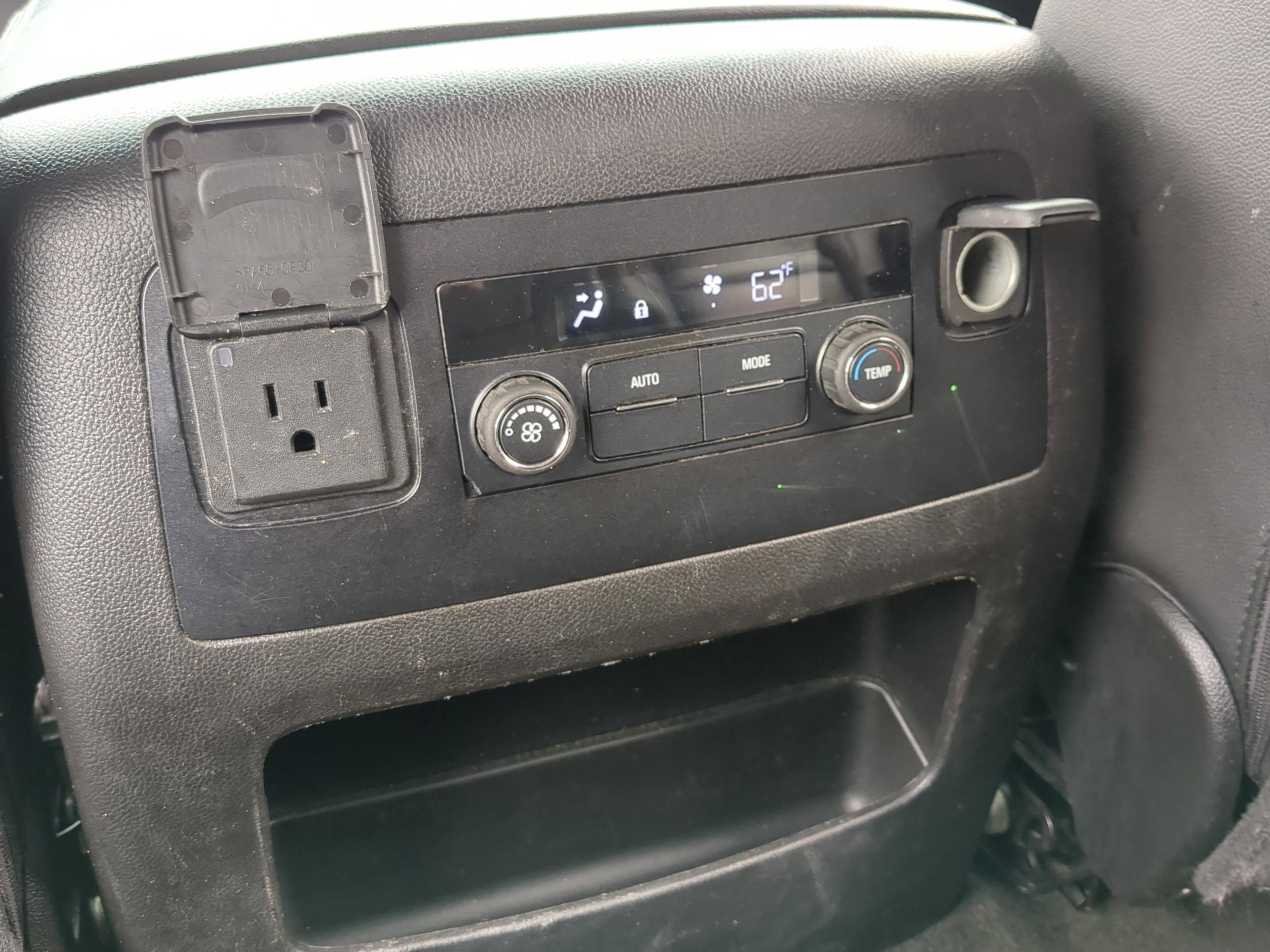 Used 2017 Chevrolet Tahoe LT image 25