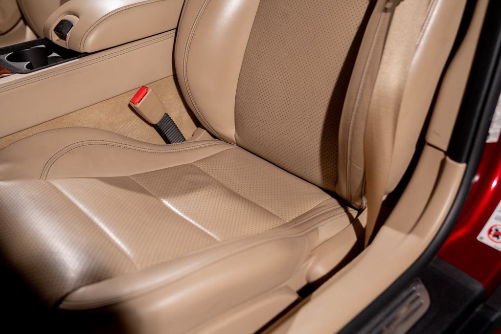 Used 2010 Jaguar XK Convertible RWD image 23