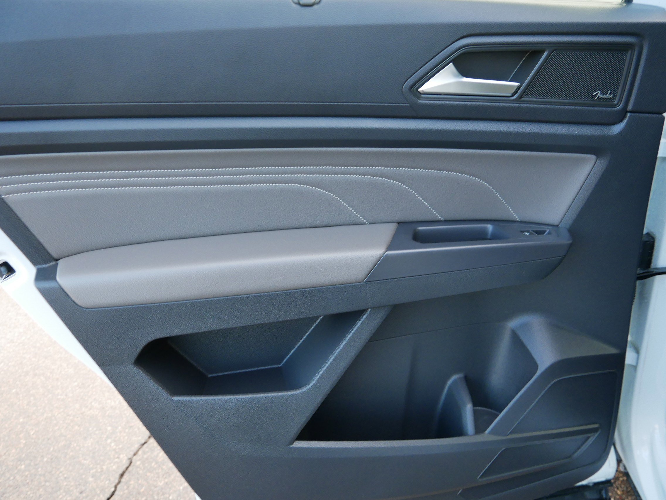 Used 2021 Volkswagen Atlas Cross Sport SEL Premium image 17