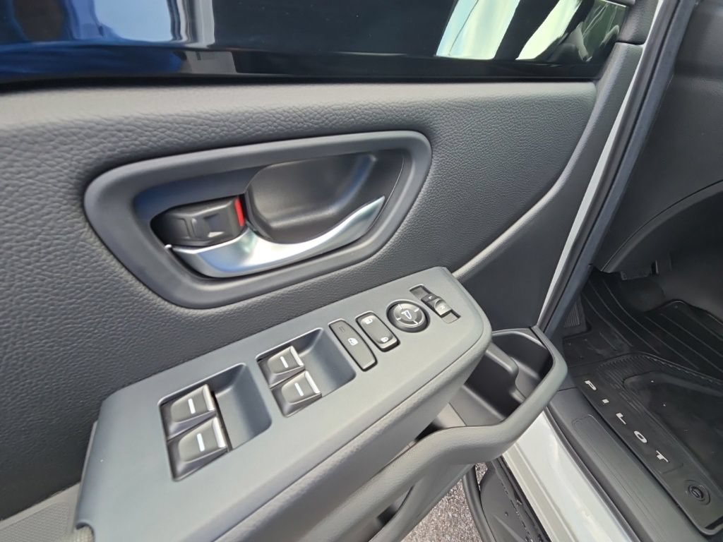 New 2026 Honda Pilot Sport image 32