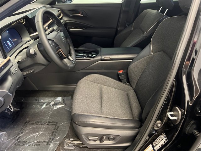 Used 2024 Toyota Crown XLE image 6